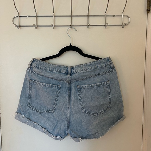 Garage Denim Mom Shorts - Picture 2 of 3